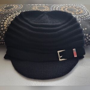 Michael Kors Black Knit Newsboy Cabbie Hat w/ Buckle Accent One Size